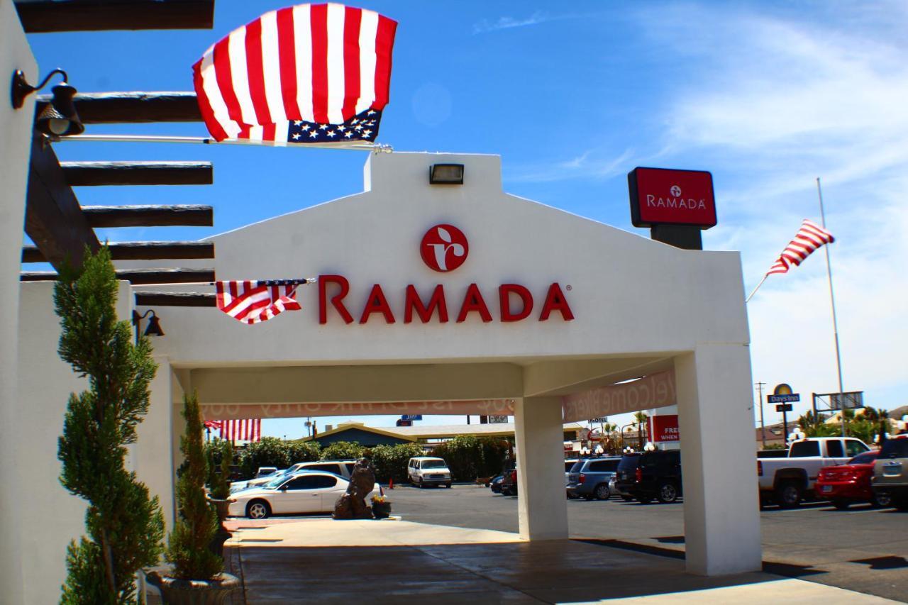 Ramada By Wyndham Kingman Hotel Exterior photo